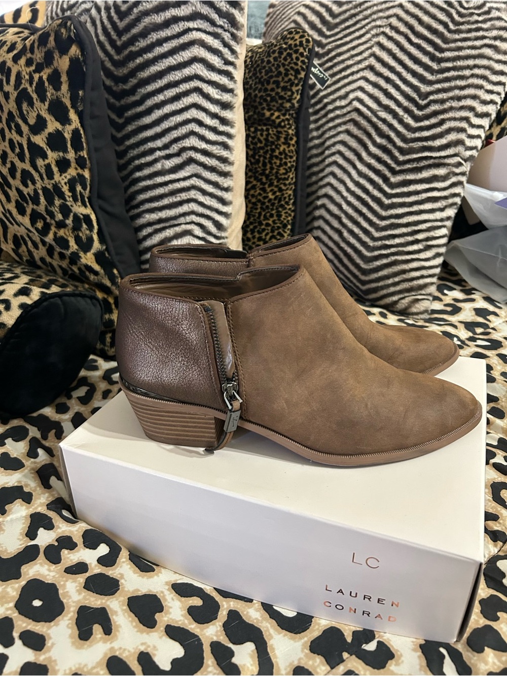 LC Lauren Conrad Brown Suede Ankle Booties